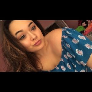 Meet your Posher, Teresa